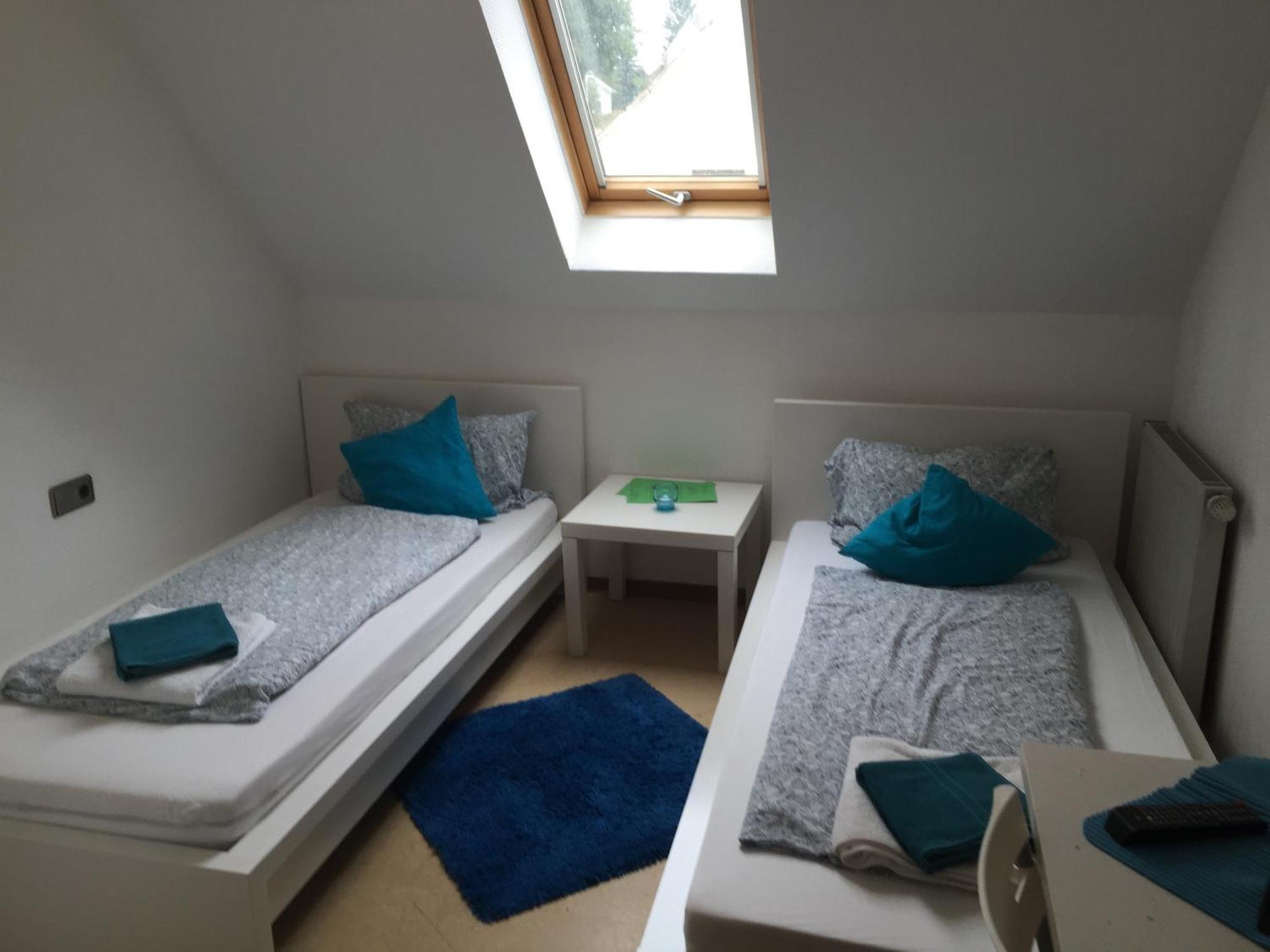 Motels21 Sersheim Экстерьер фото